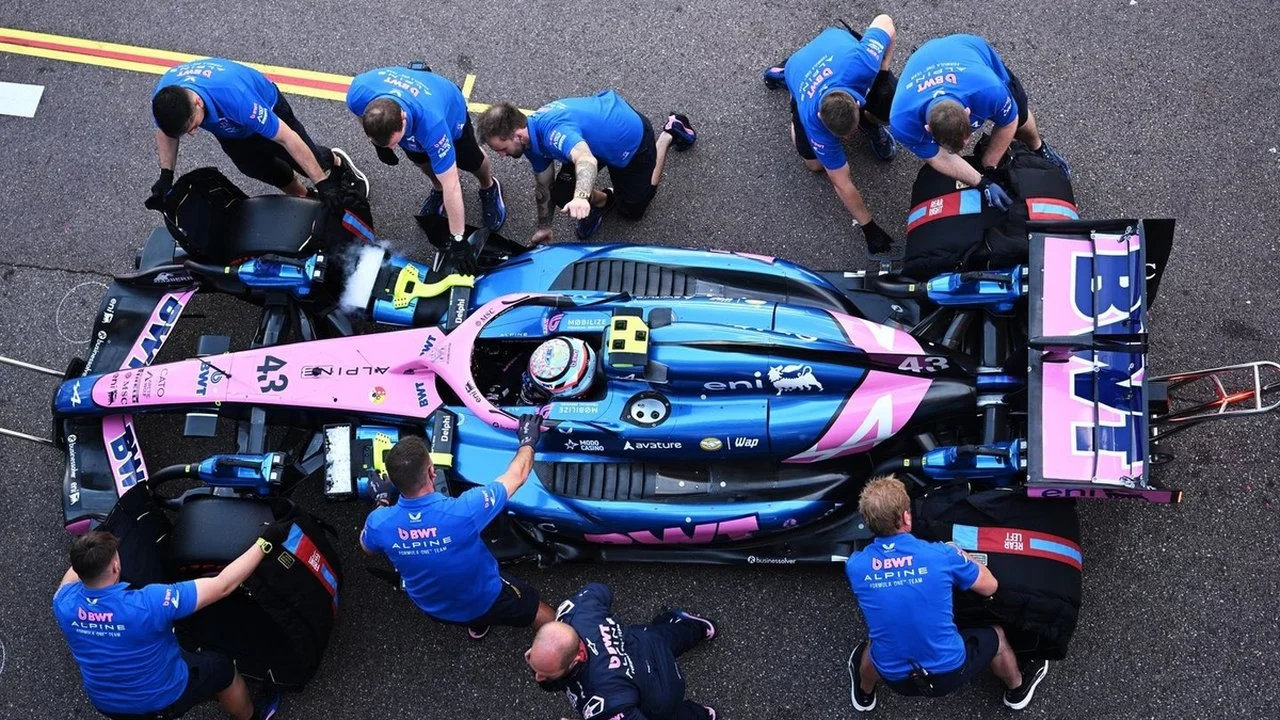 Alpine摩纳哥受罚引发阵容审视：F1伤病轮换潜在影响分析